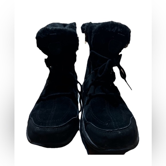 ESSEVERINE BOOTS - Picture 6 of 7